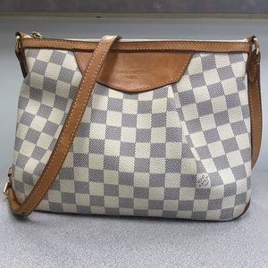 Louis Vuitton Siracusa PM